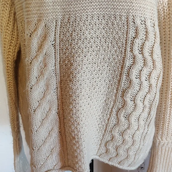 Simply Vera Vera Wang sweater - Picture 2 of 4